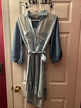 Cloth & Stone Two-Tone Chambray Belted Shirt Dress Size Medium Anthropologie